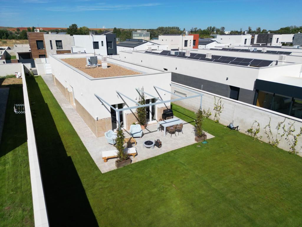 Vivienda Unifamiliar en Villamayor Calle Torio